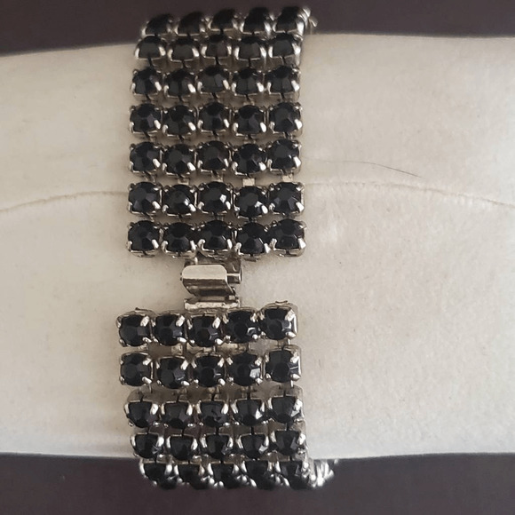 Weiss Vintage Black‎ Icy Rhinestone Bracelet Silver Tone Black & Clear Crystals - Picture 8 of 9